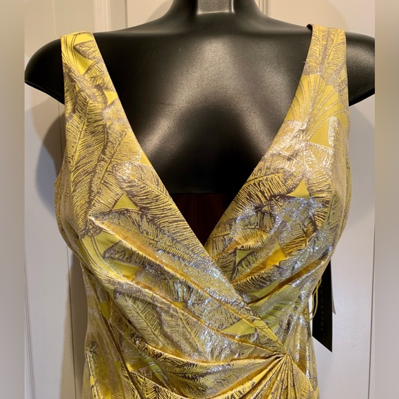Aidan Mattox Dresses & Skirts - Aidan Mattox Lemon Metallic Botanical Ruched Dress 🔥HP🔥